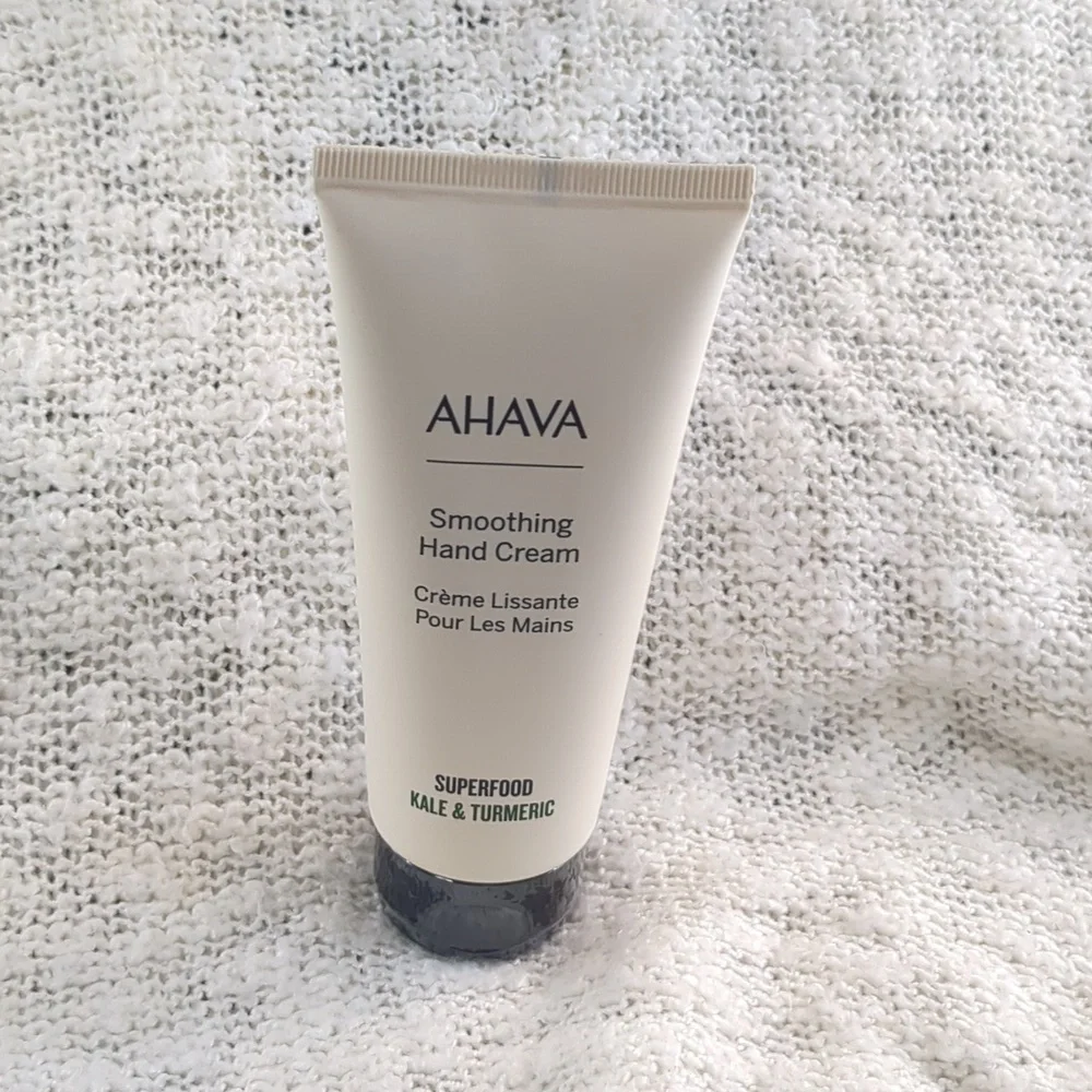 AHAVA Smoothing Hand Cream with Kale & Turmeric, 100ml/3.4fl oz